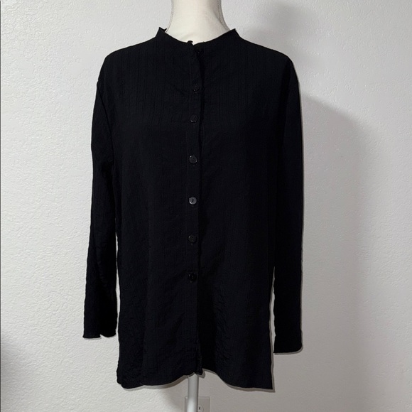 CTC Women's Black Button-Down Shirt - Picture 1 of 8
